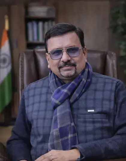 Piyush Goel - Mirror Image Man of India